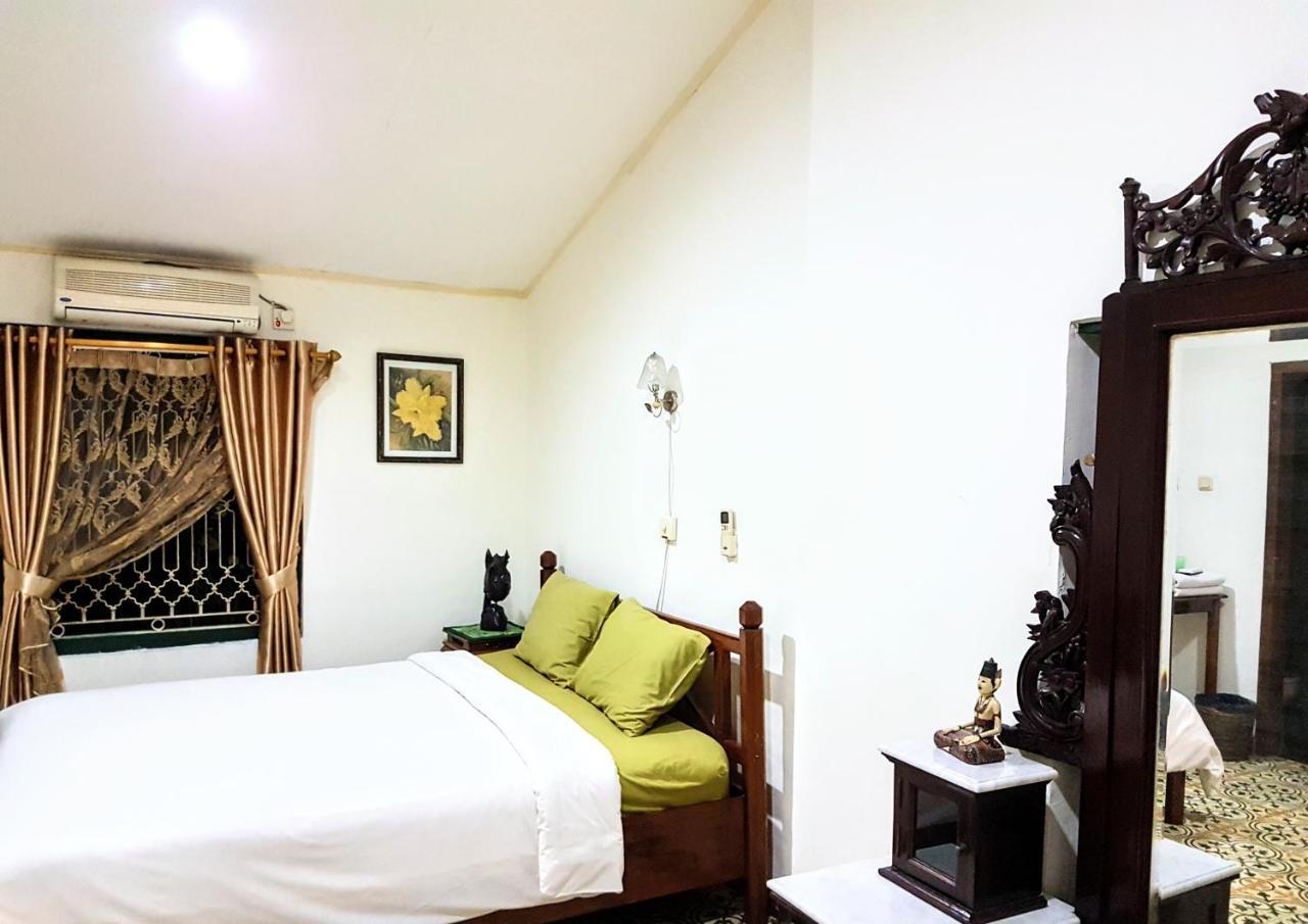 Ndalem Gamelan Apartment Yogyakarta Exterior photo
